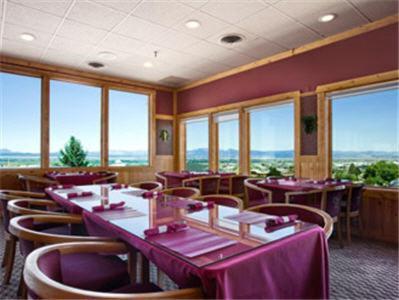 Howard Johnson By Wyndham Helena Restoran fotoğraf